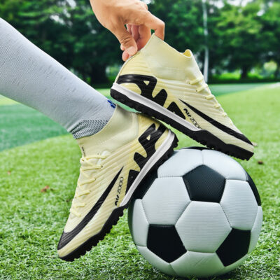kids football boots
